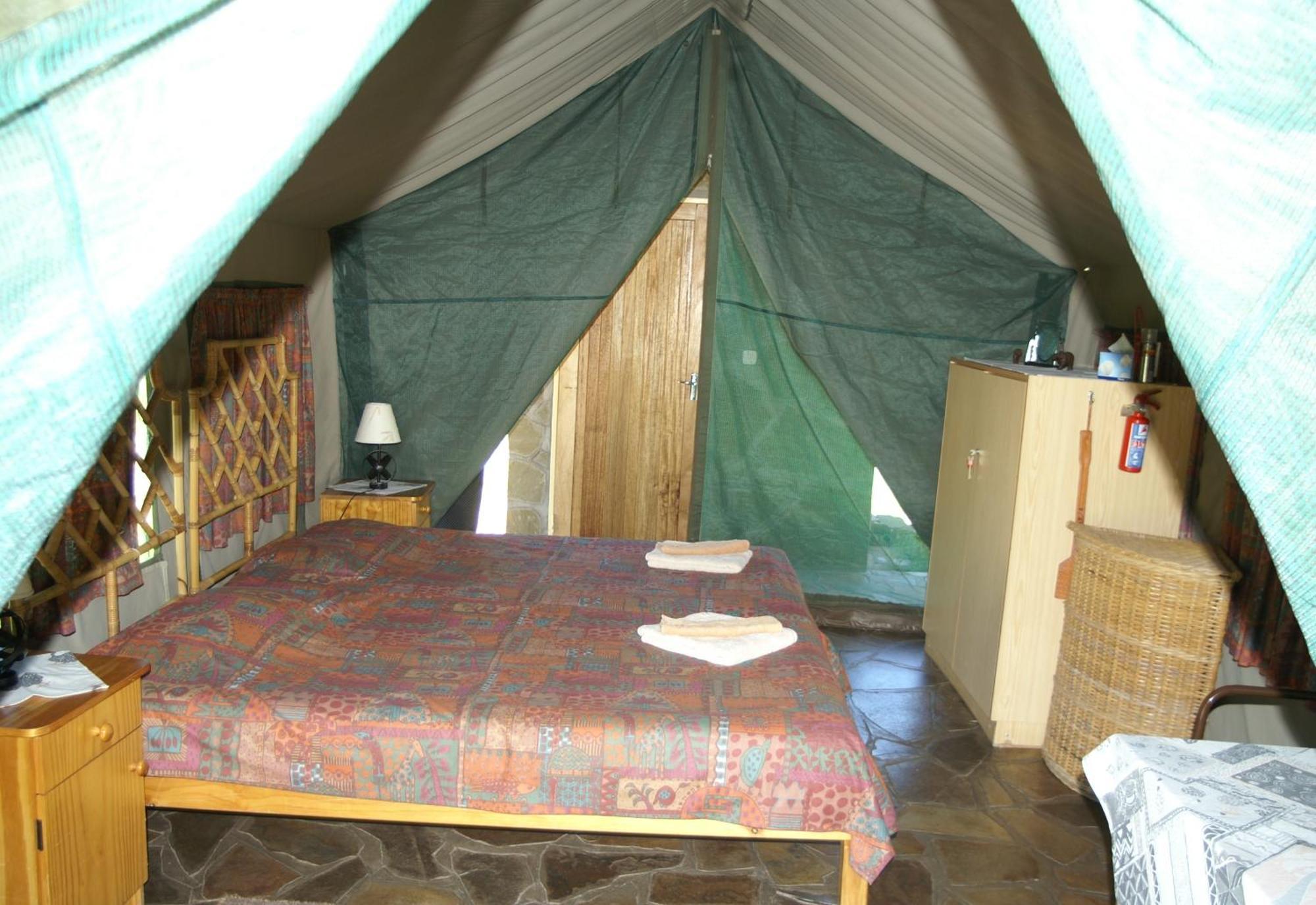 Etusis Lodge Usakos Kültér fotó