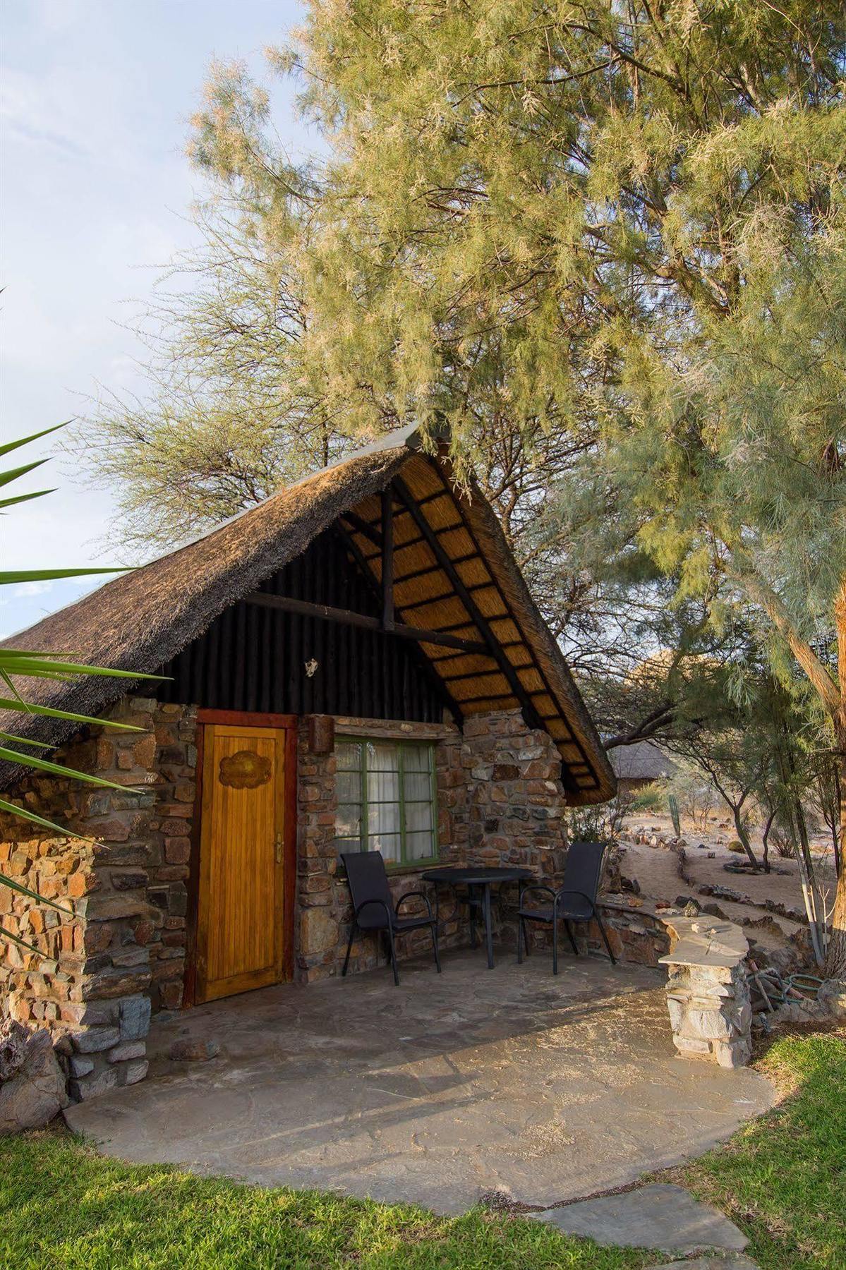 Etusis Lodge Usakos Kültér fotó