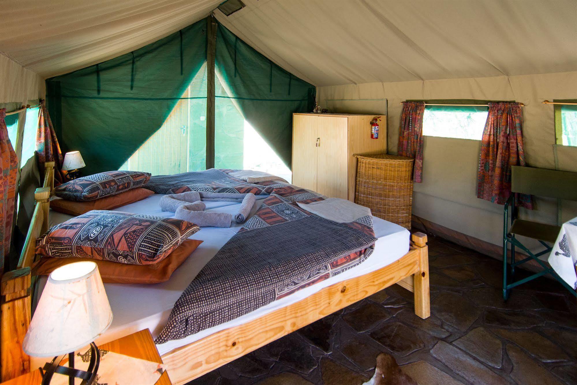 Etusis Lodge Usakos Kültér fotó