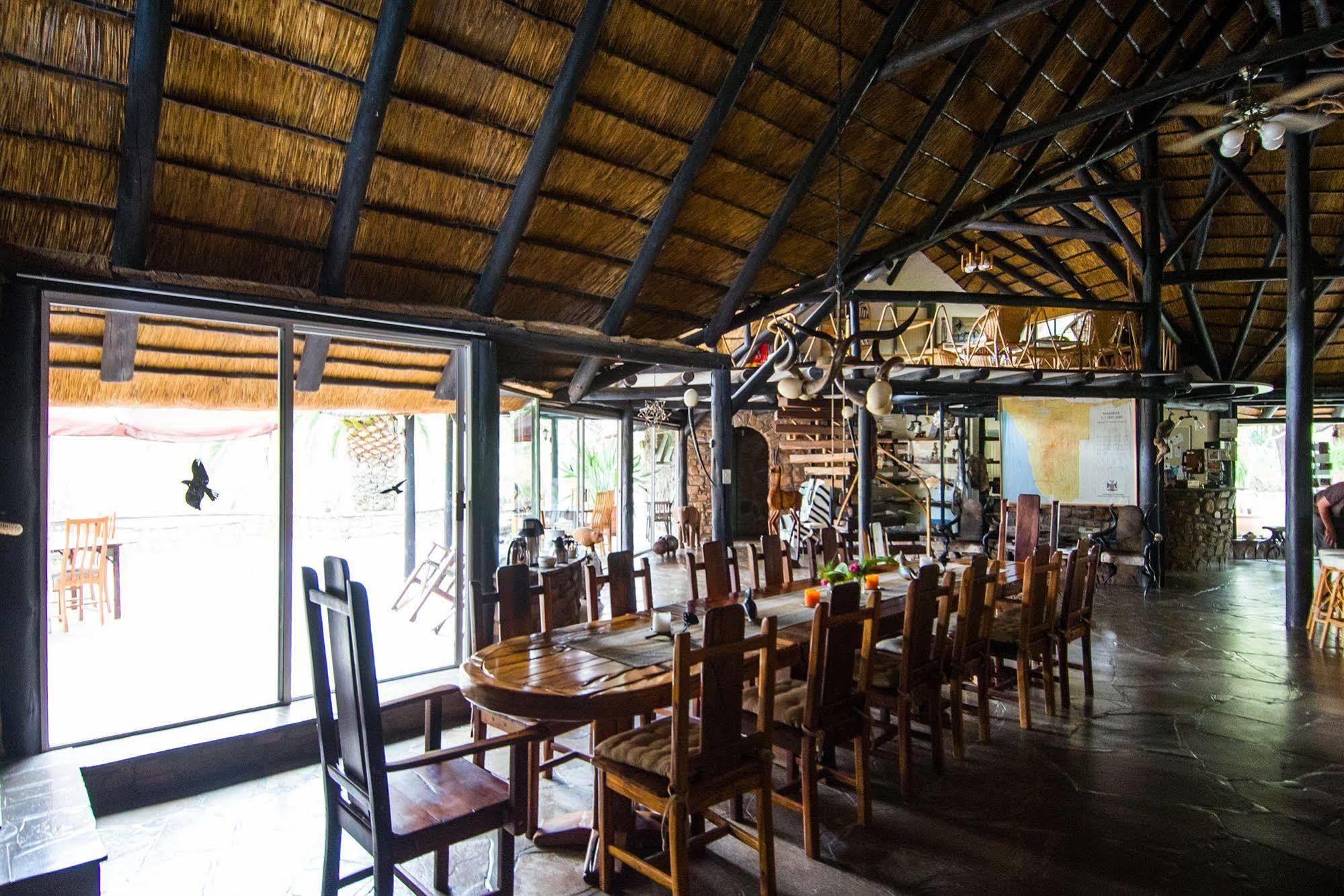 Etusis Lodge Usakos Kültér fotó