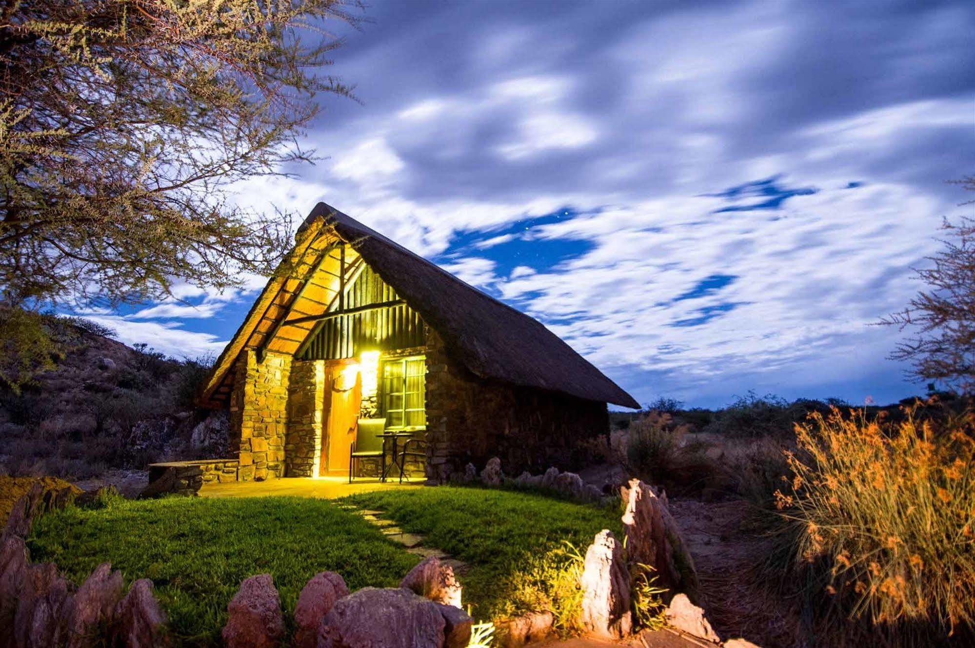 Etusis Lodge Usakos Kültér fotó